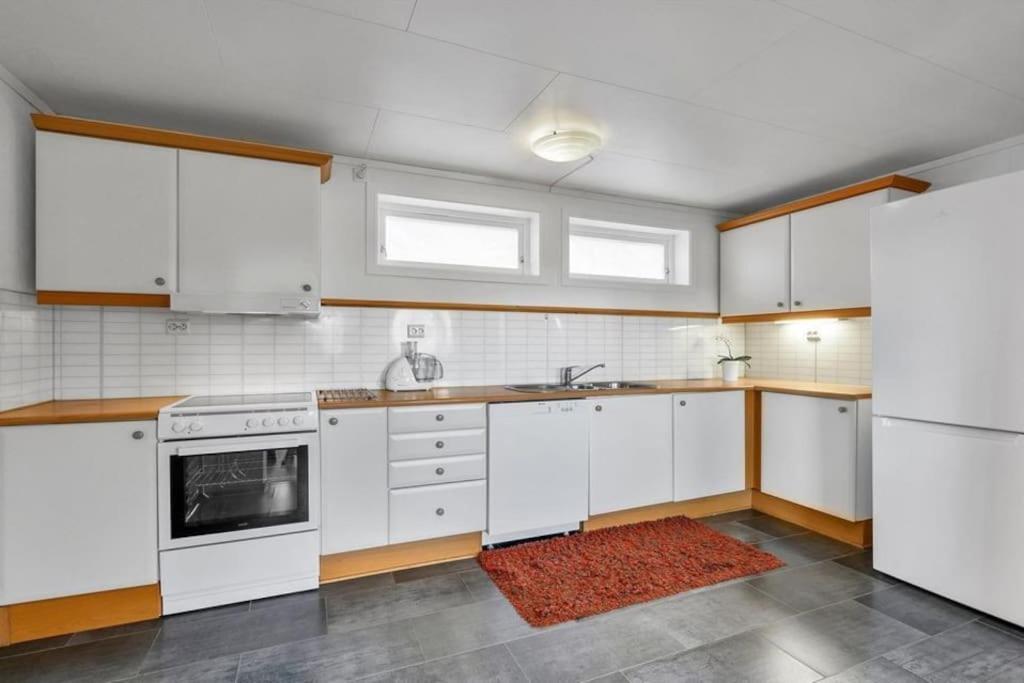 Romslig Og Fin Leilighet 17 Min Til Kristiansand Centrum Nodeland Экстерьер фото