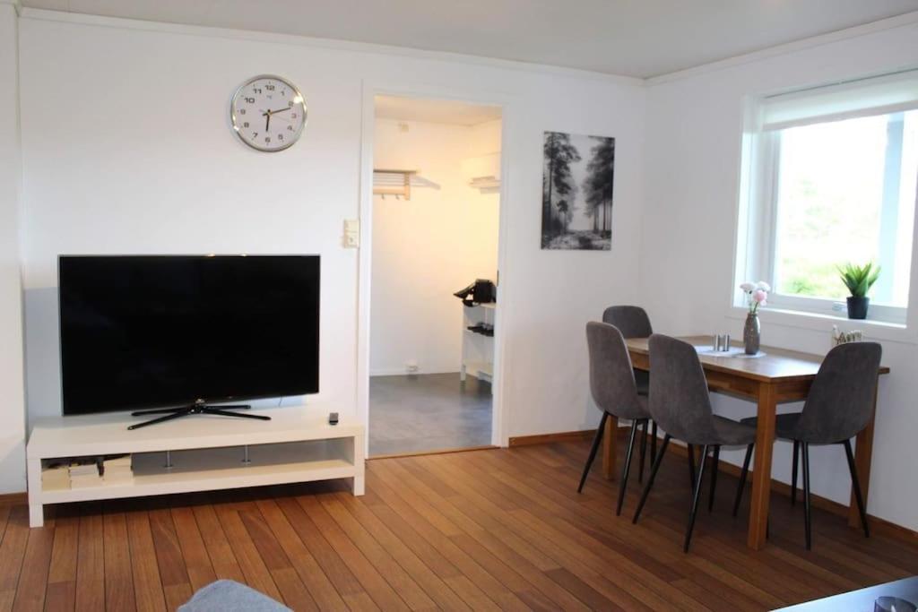 Romslig Og Fin Leilighet 17 Min Til Kristiansand Centrum Nodeland Экстерьер фото